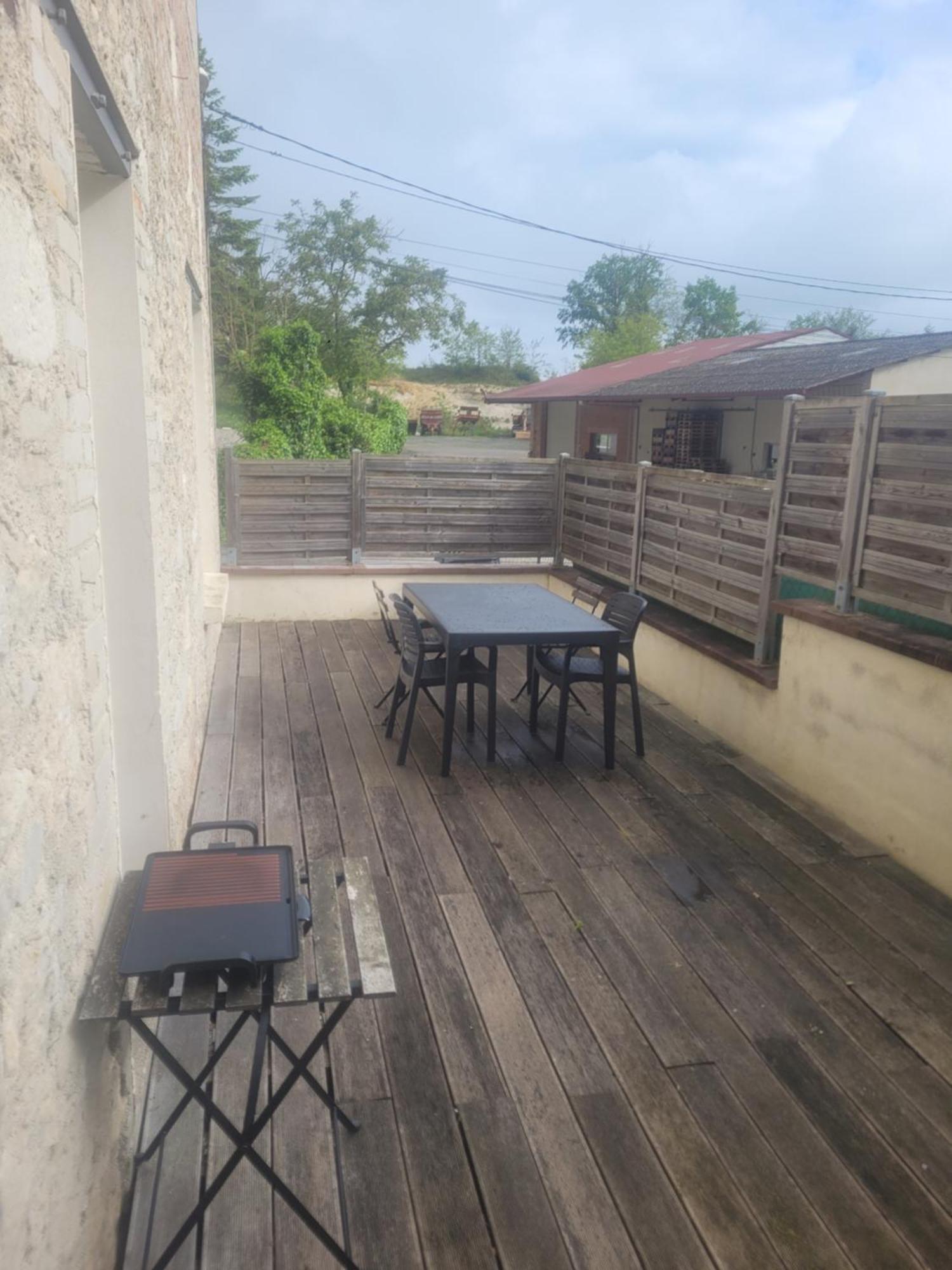 Appartement Cosy Dans Beau Village De Champagne Cormicy Exterior foto